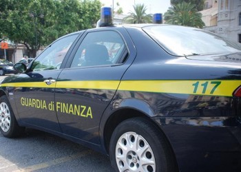 Guardia%20di%20Finanza%20Auto(13).jpg